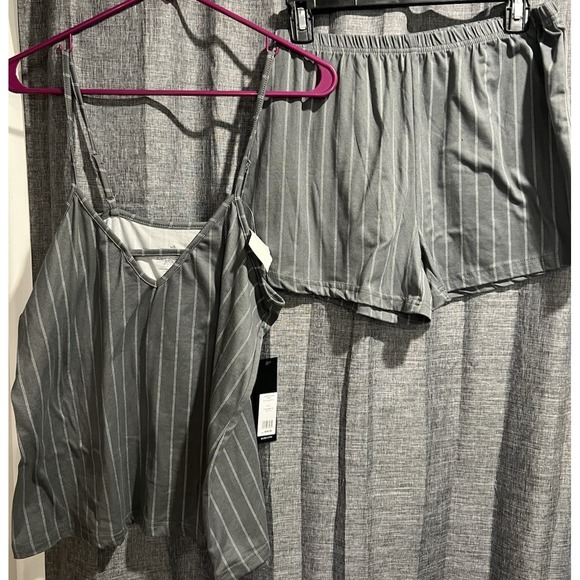BCBG MAXAZRIA Women's Cutout Cami‎ and Shorts Pajama Set PJ Set Grey NWT Striped - Picture 1 of 16